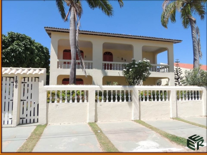 Casa duplex a venda no centro do Iguape  Nem acredito no preço