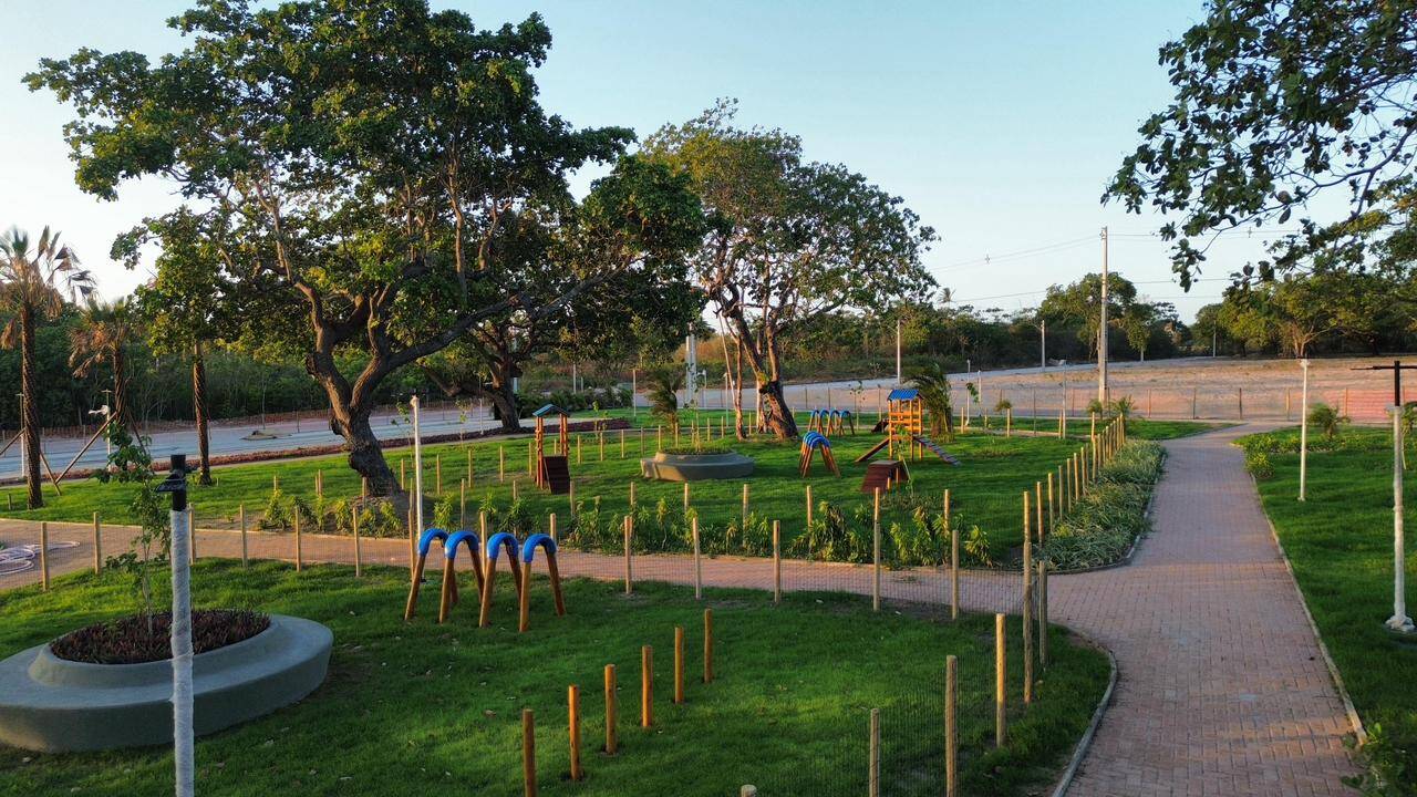 Terreno, 180 m² - Foto 3