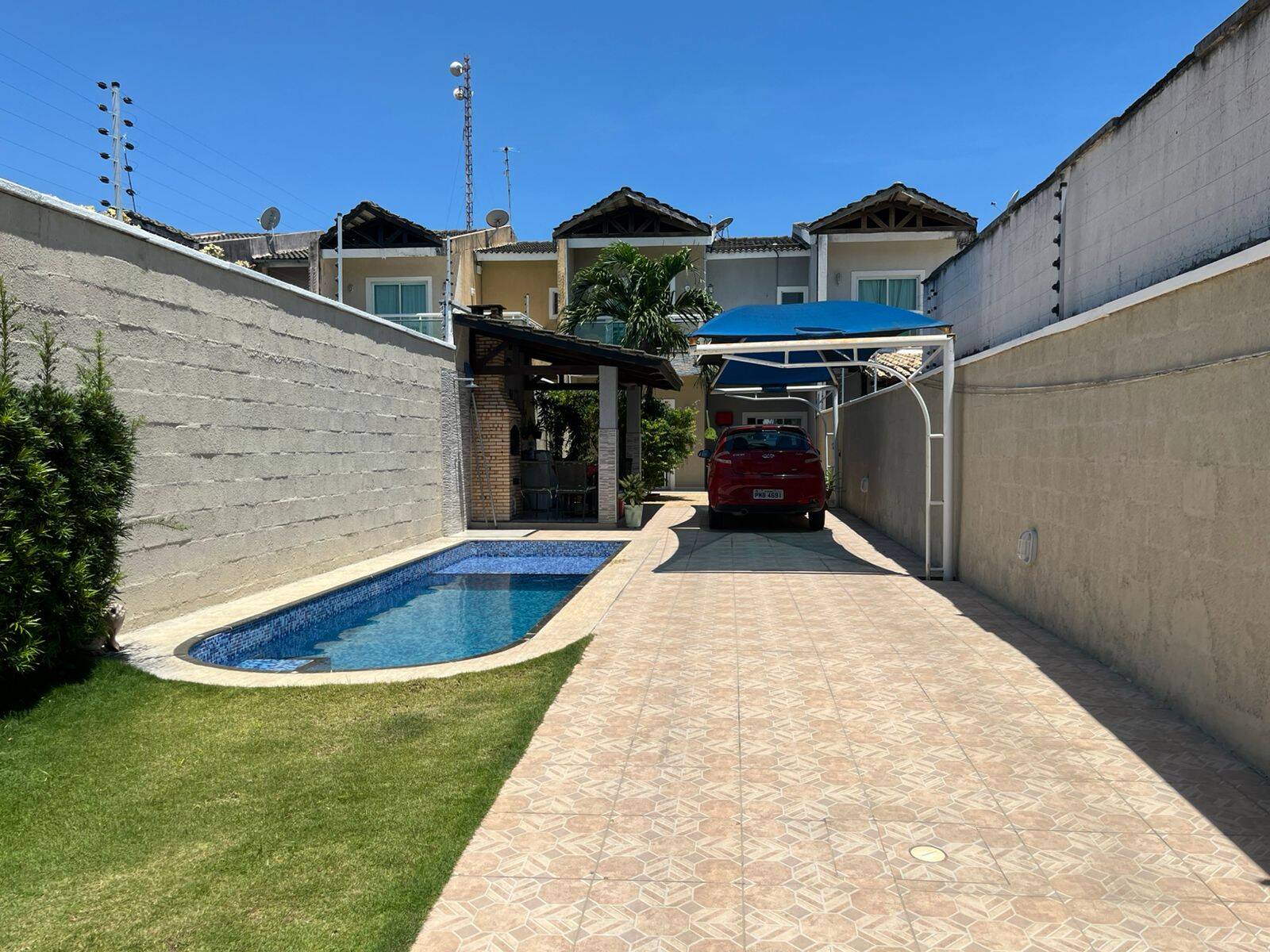Casa, 4 quartos, 136 m² - Foto 1
